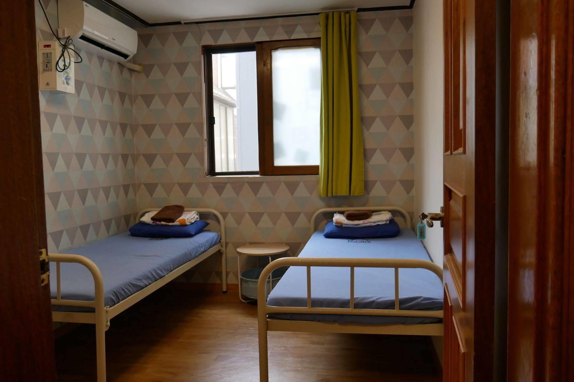 بيت شباب Backpackers Inside سيول المظهر الخارجي الصورة