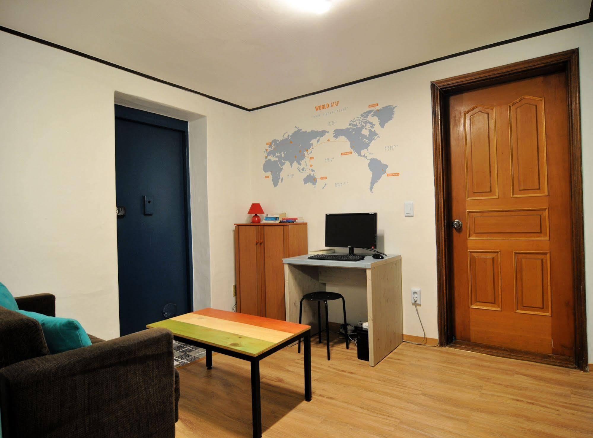 بيت شباب Backpackers Inside سيول المظهر الخارجي الصورة